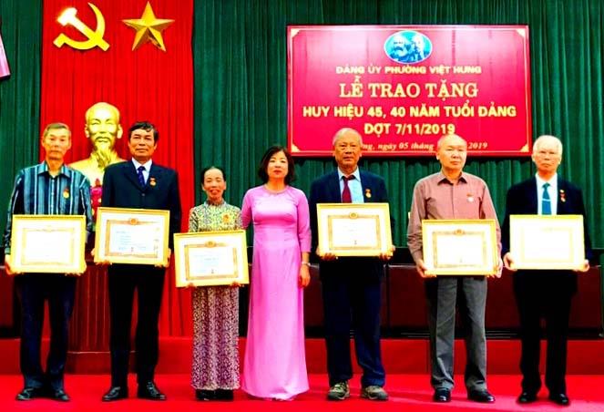Danh dự và tinh thần đảng viên